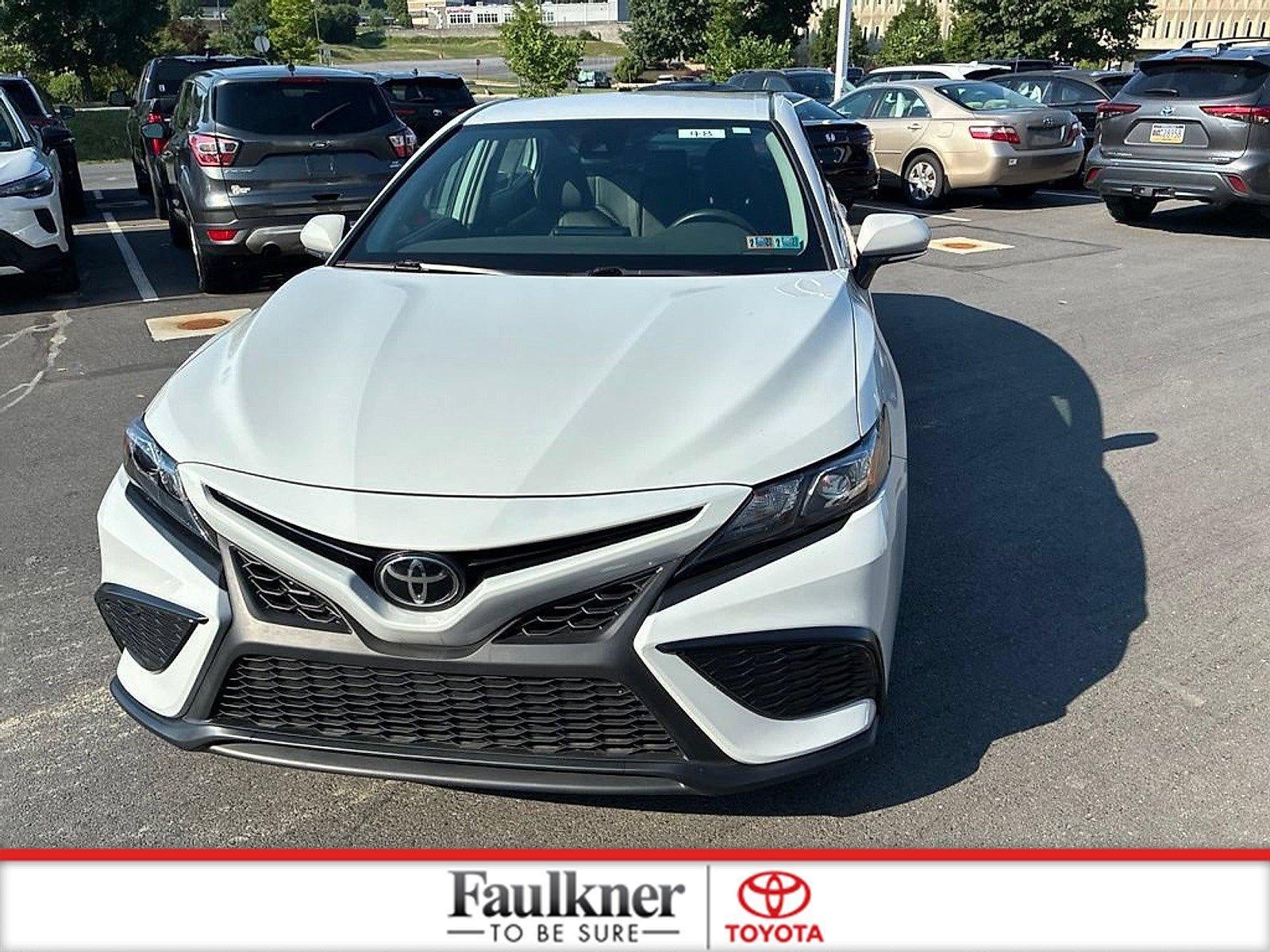 2024 Toyota Camry SE Auto (SE)