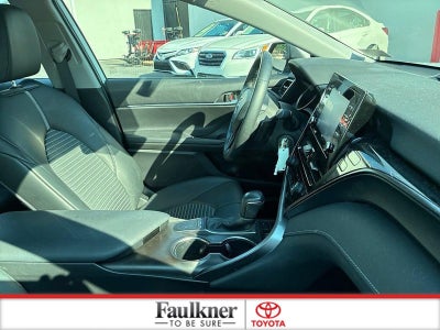 2024 Toyota Camry SE Auto (SE)
