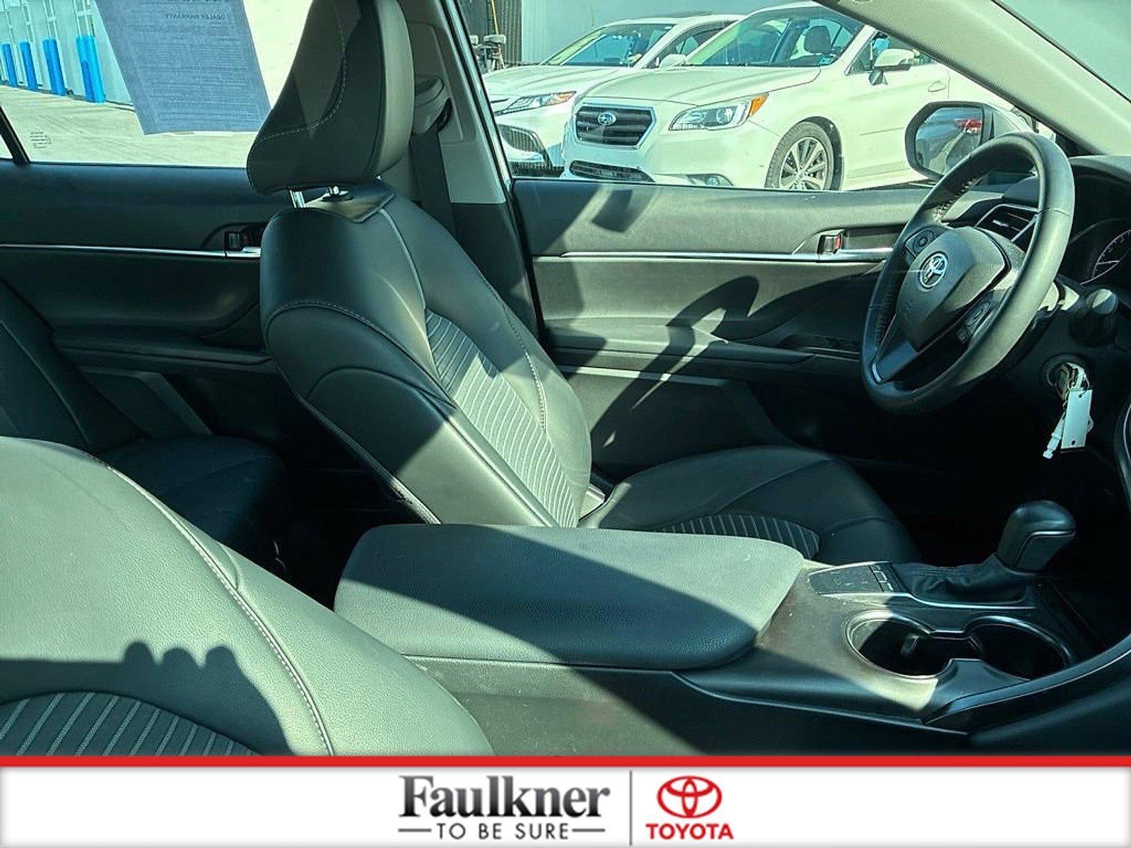2024 Toyota Camry SE Auto (SE)