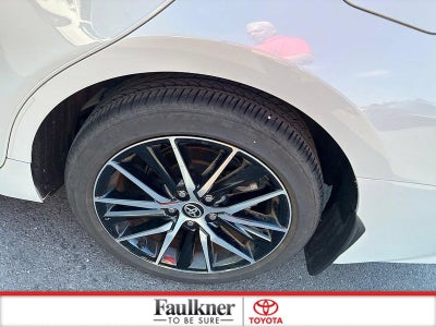 2024 Toyota Camry SE Auto (SE)