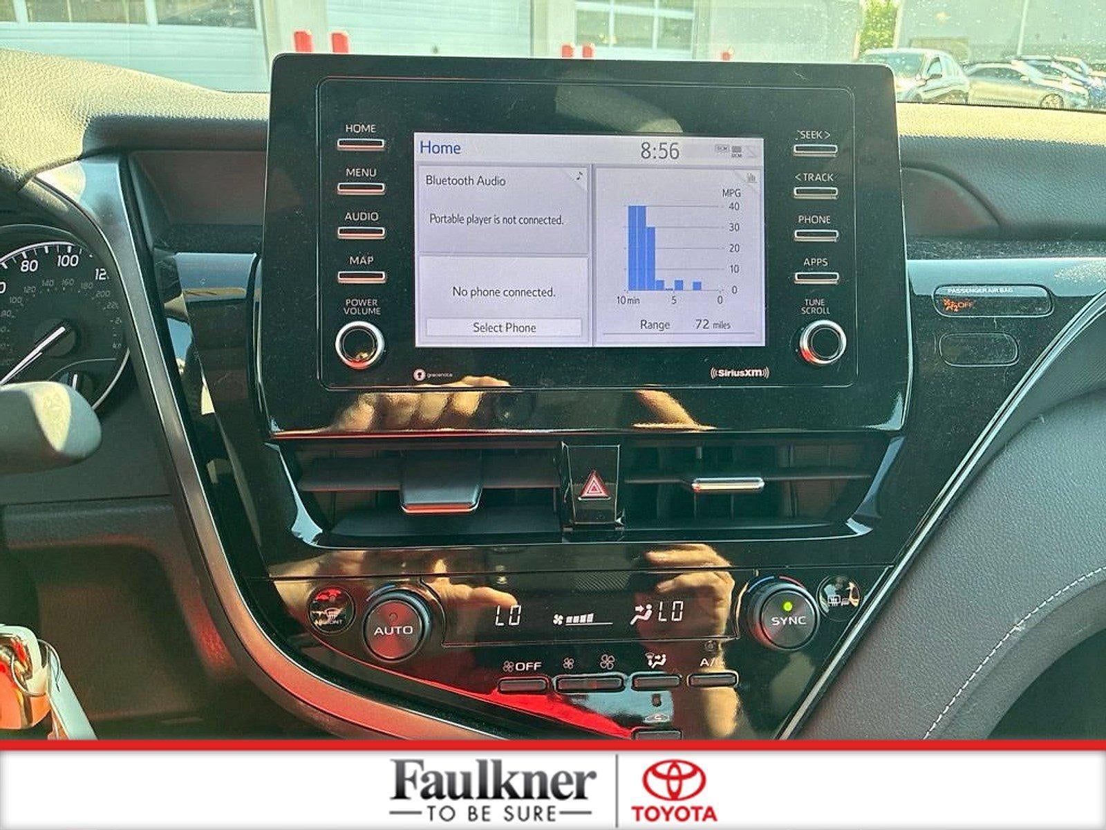 2024 Toyota Camry SE Auto (SE)