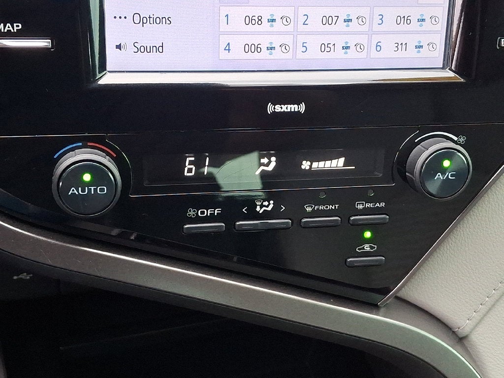 2020 Toyota Camry SE CERTIFIED