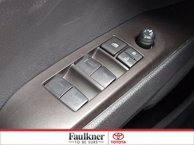 2024 Toyota Camry SE Auto (SE)