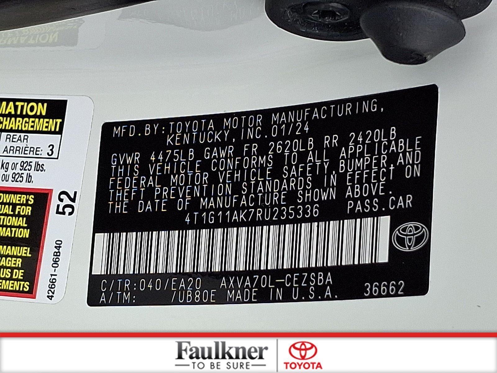 2024 Toyota Camry SE Auto (SE)
