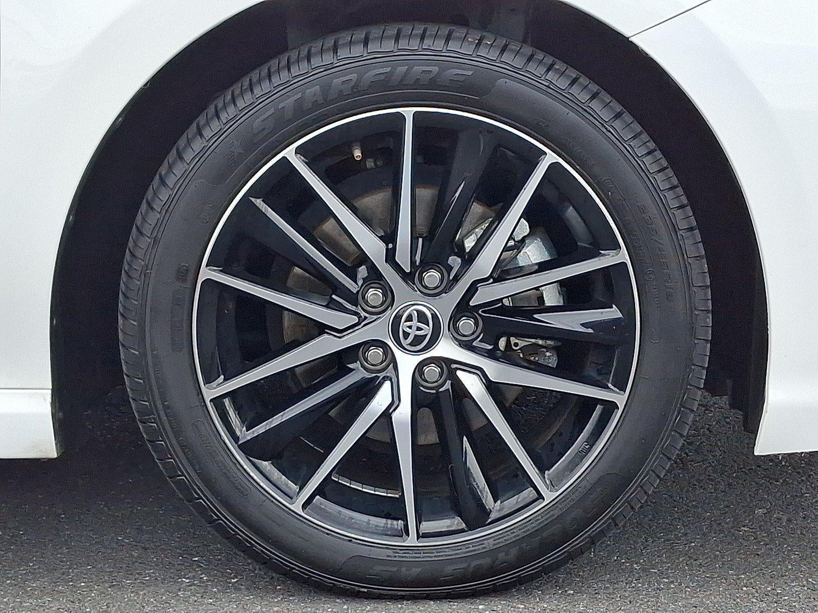 2024 Toyota Camry SE Auto (SE)