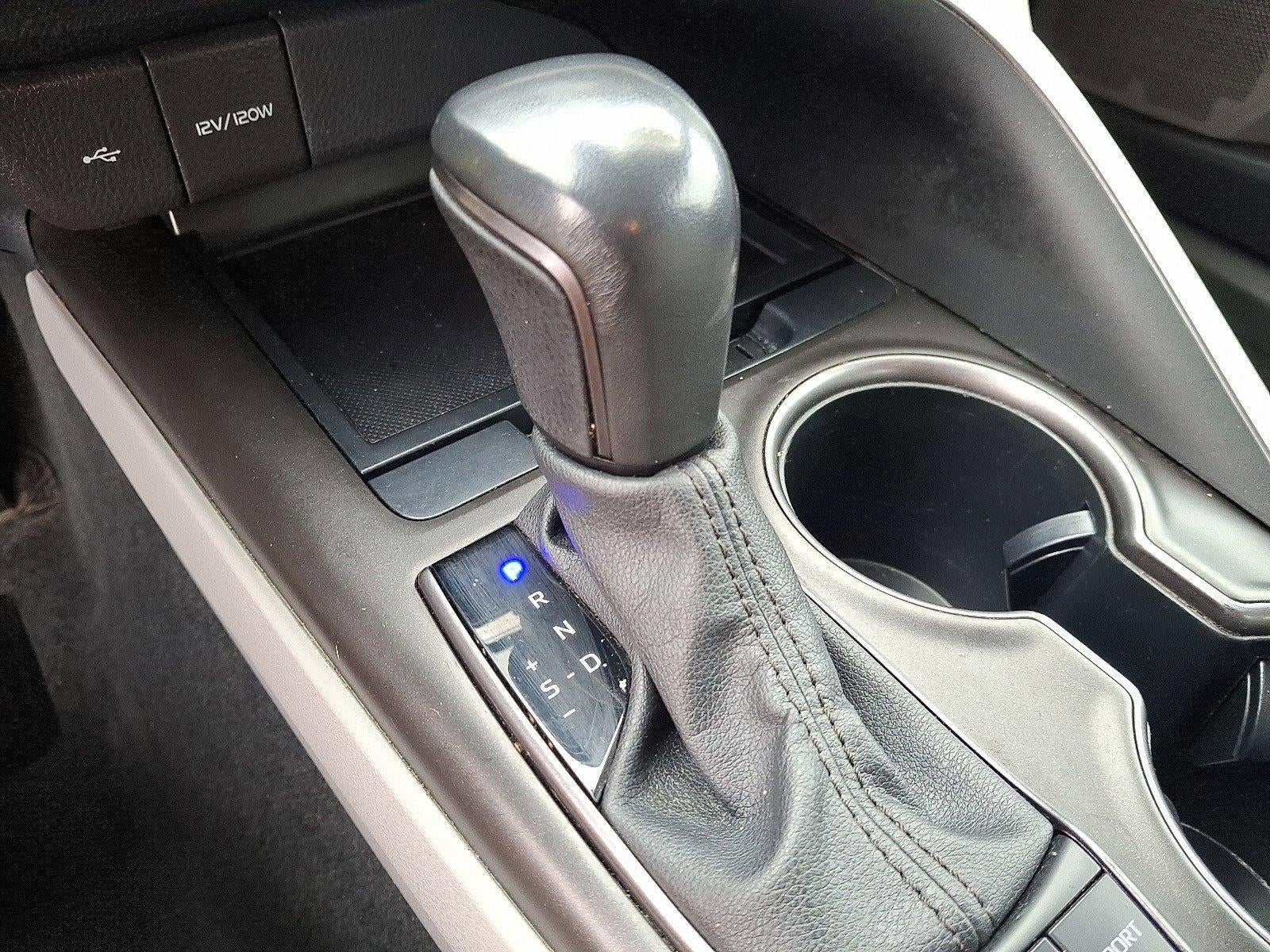 2023 Toyota Camry SE Auto (SE)