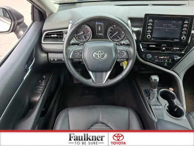 2024 Toyota Camry SE Auto (SE)