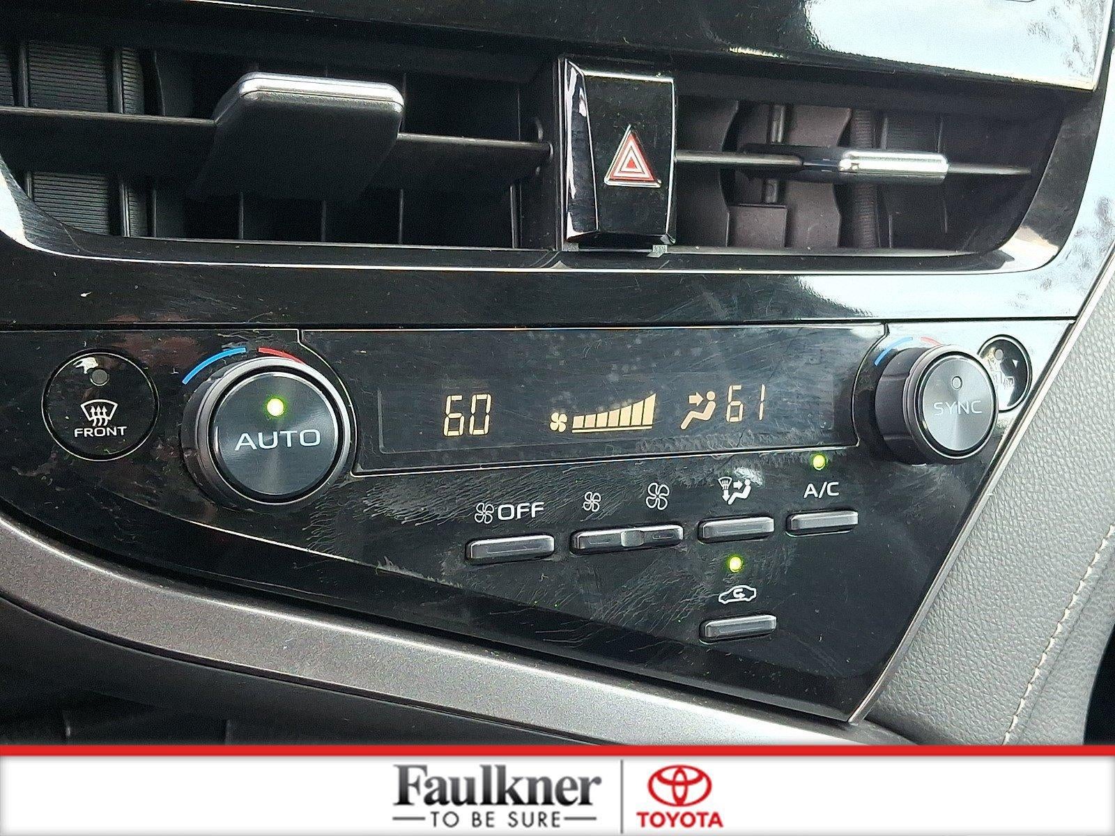 2024 Toyota Camry SE Auto (SE)