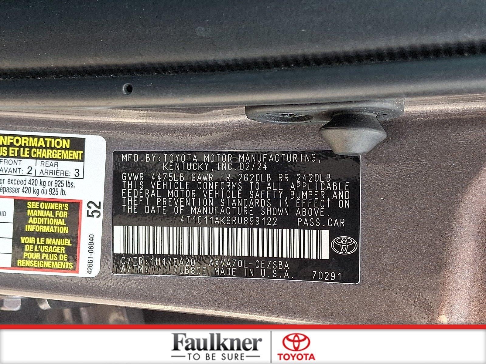 2024 Toyota Camry SE Auto (SE)