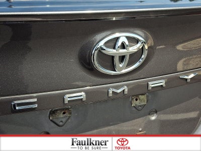 2024 Toyota Camry SE Auto (SE)