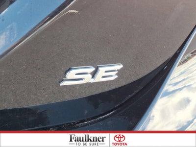 2023 Toyota Camry SE Auto (SE)