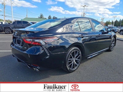 2023 Toyota Camry SE Auto (SE)