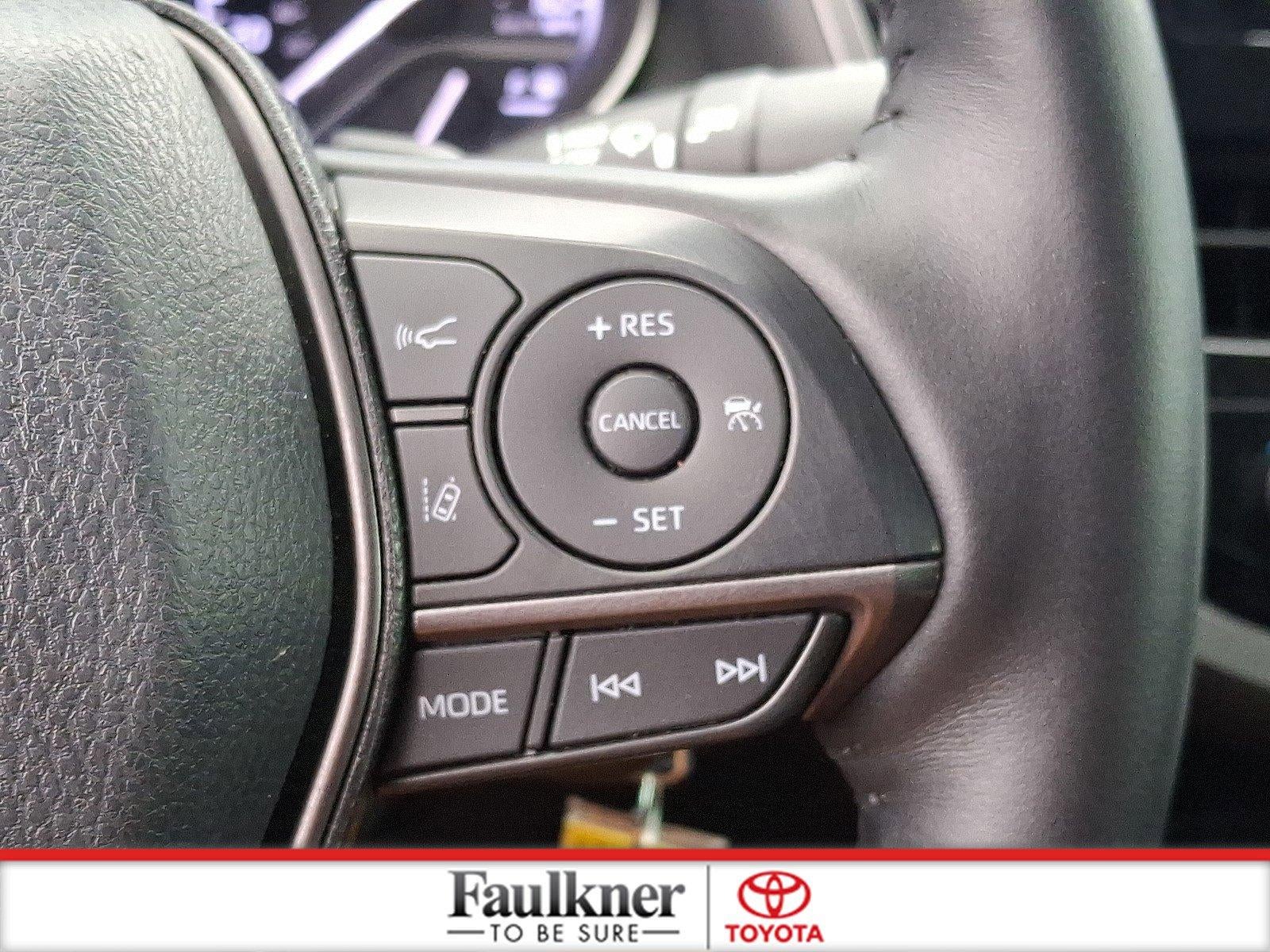 2021 Toyota Camry SE Auto AWD (Natl)