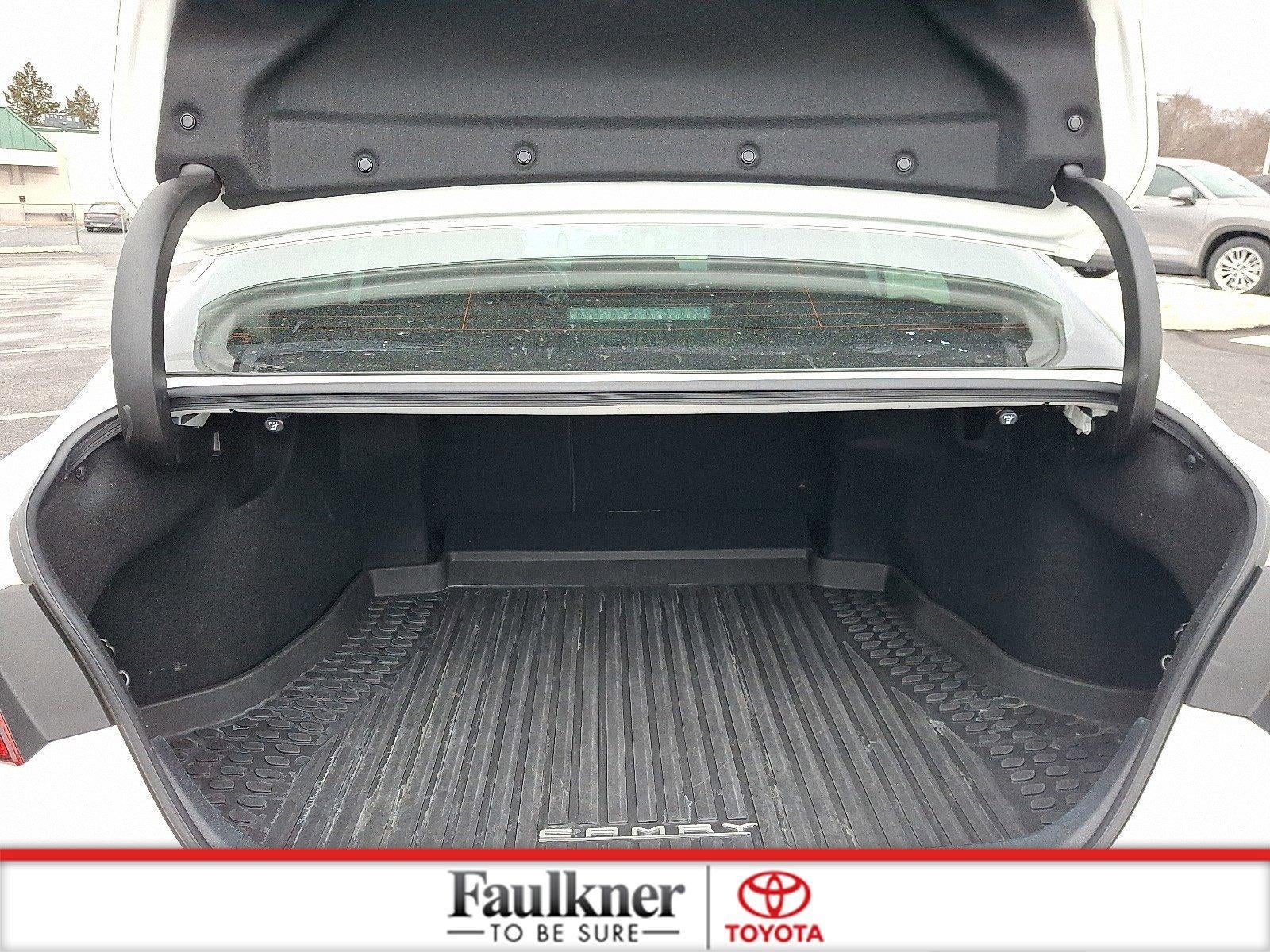 2021 Toyota Camry SE Auto AWD (Natl)