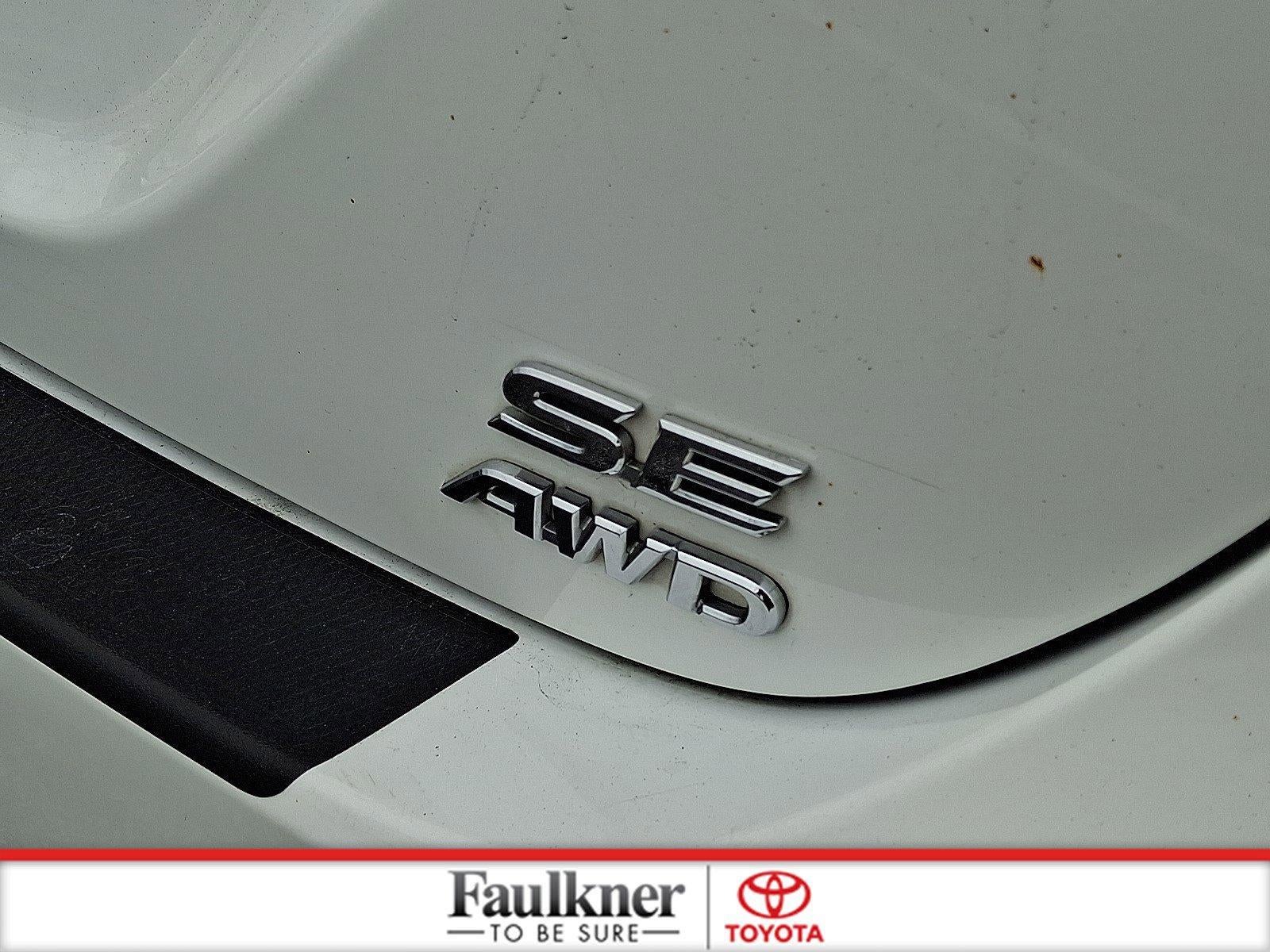 2021 Toyota Camry SE Auto AWD (Natl)