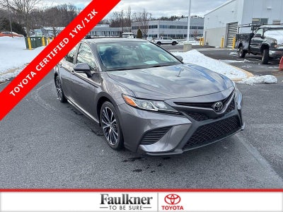 2020 Toyota Camry SE Auto (SE)