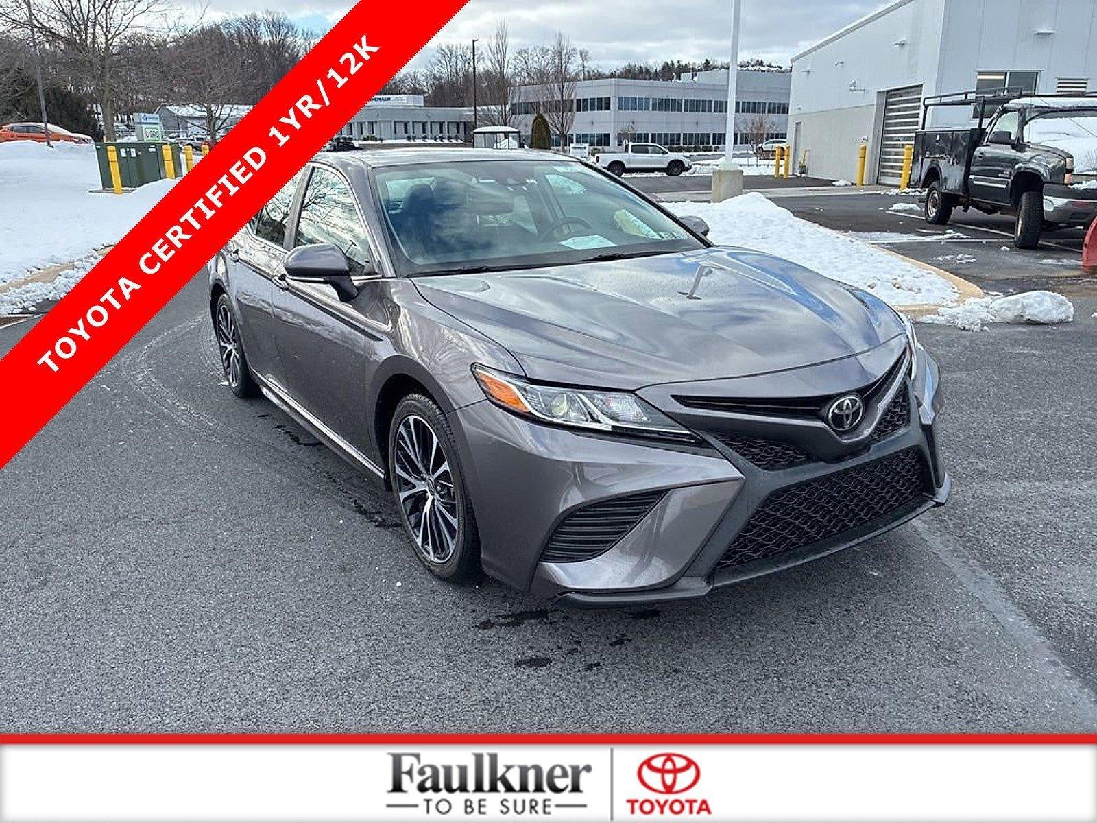 2020 Toyota Camry SE Auto (SE)
