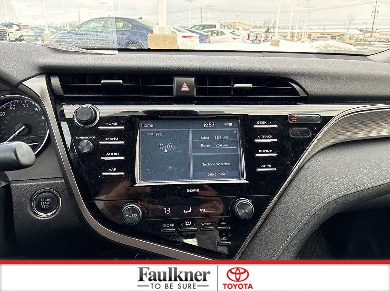 2020 Toyota Camry SE Auto (SE)