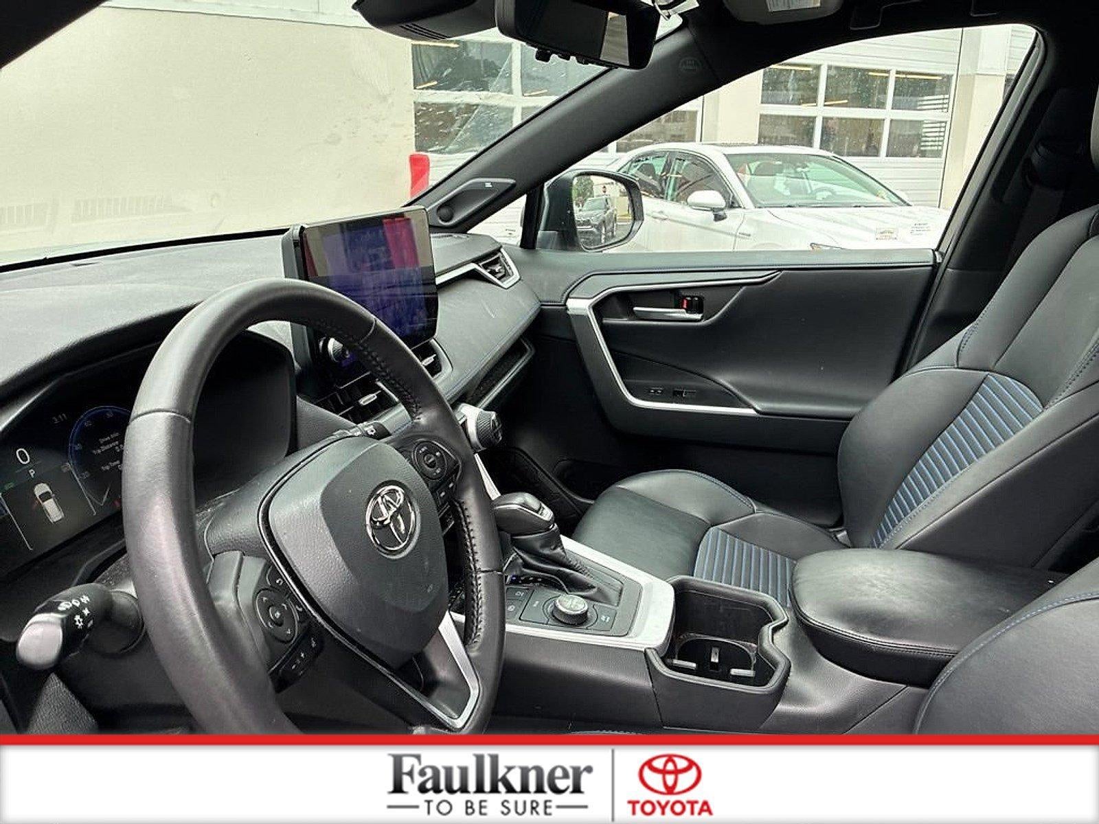 2023 Toyota RAV4 Hybrid XSE AWD (Natl)