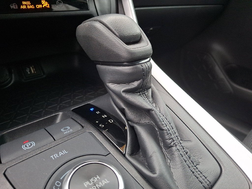 2025 Toyota RAV4 Hybrid LE CERTIFIED
