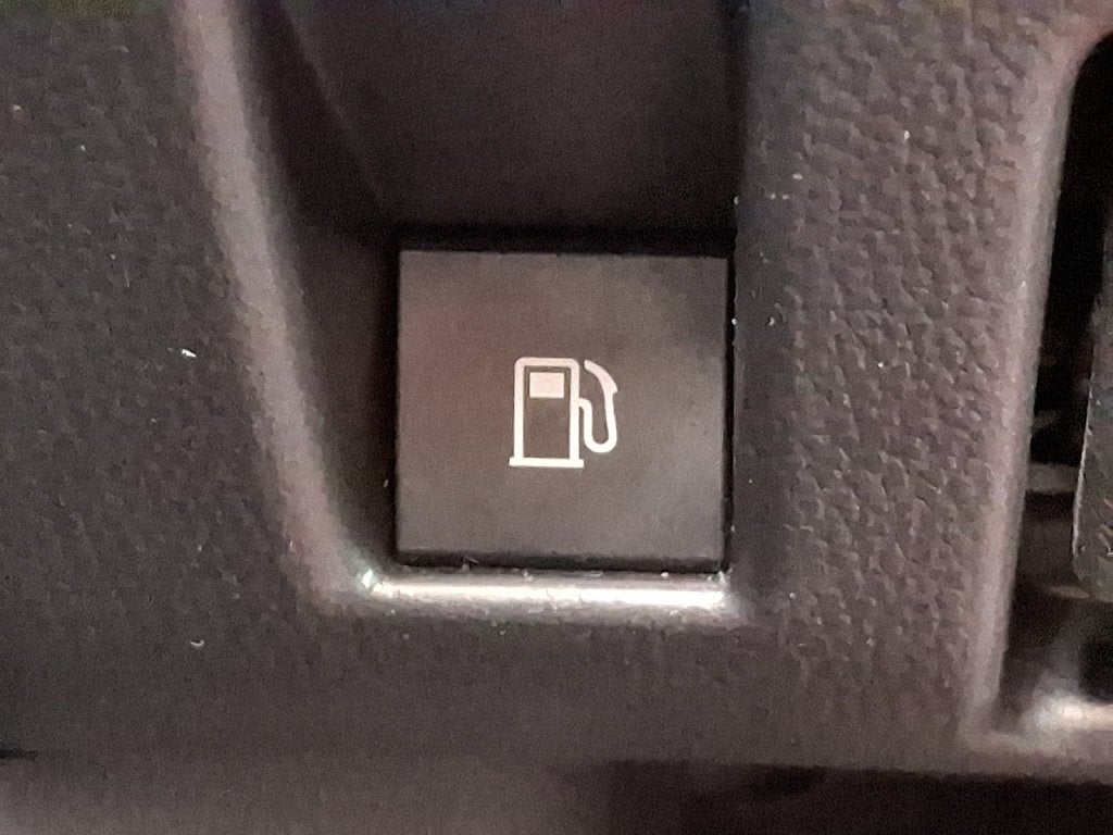 2025 Toyota RAV4 Hybrid LE CERTIFIED