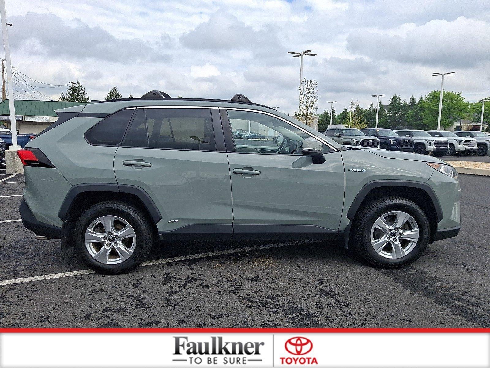 2021 Toyota RAV4 Hybrid XLE AWD (Natl)