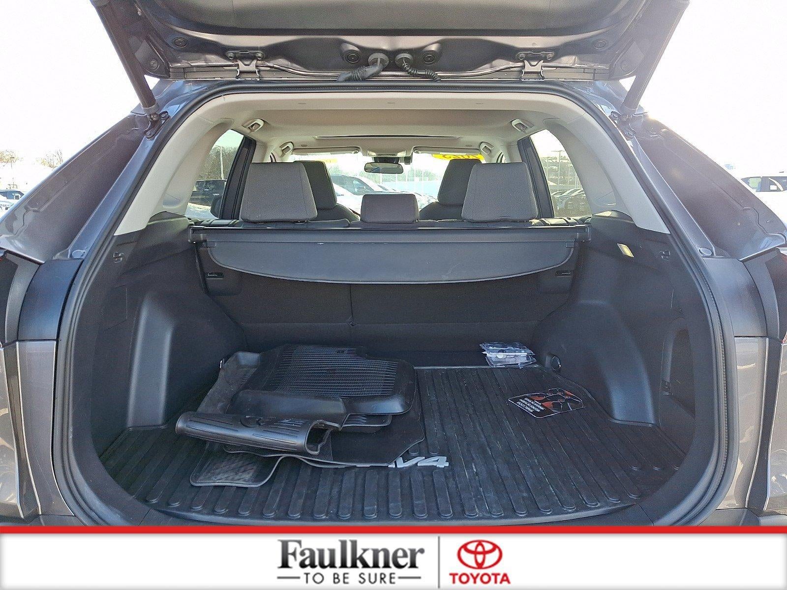 2023 Toyota RAV4 Hybrid XLE AWD (Natl)