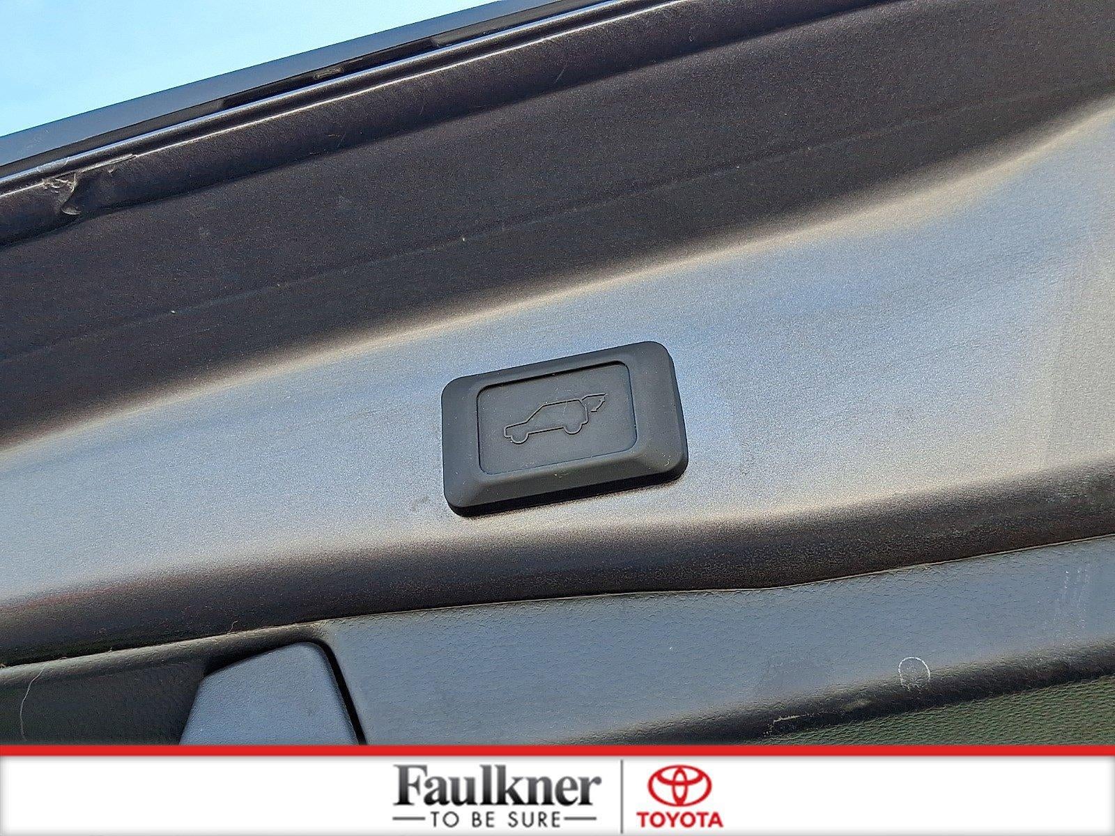 2023 Toyota RAV4 Hybrid XLE AWD (Natl)