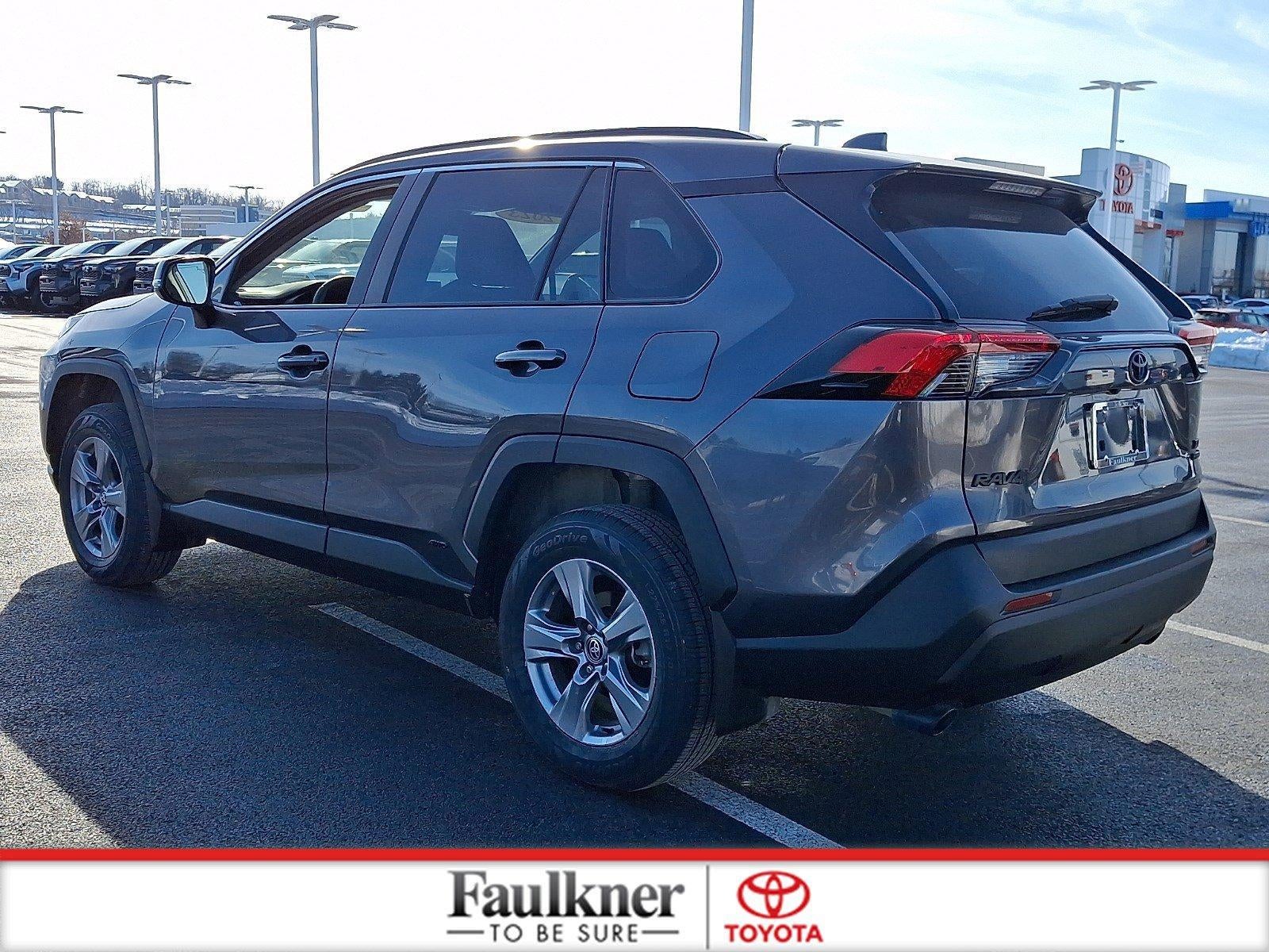 2023 Toyota RAV4 Hybrid XLE AWD (Natl)