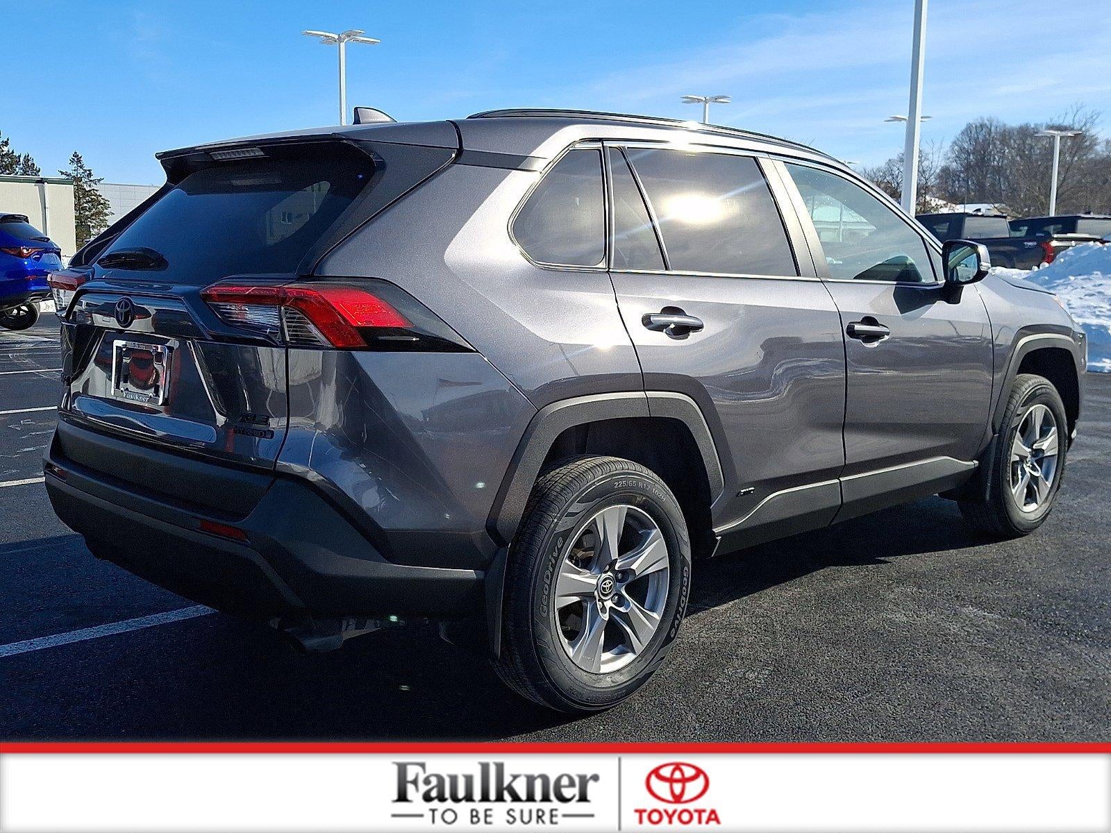 2023 Toyota RAV4 Hybrid XLE AWD (Natl)