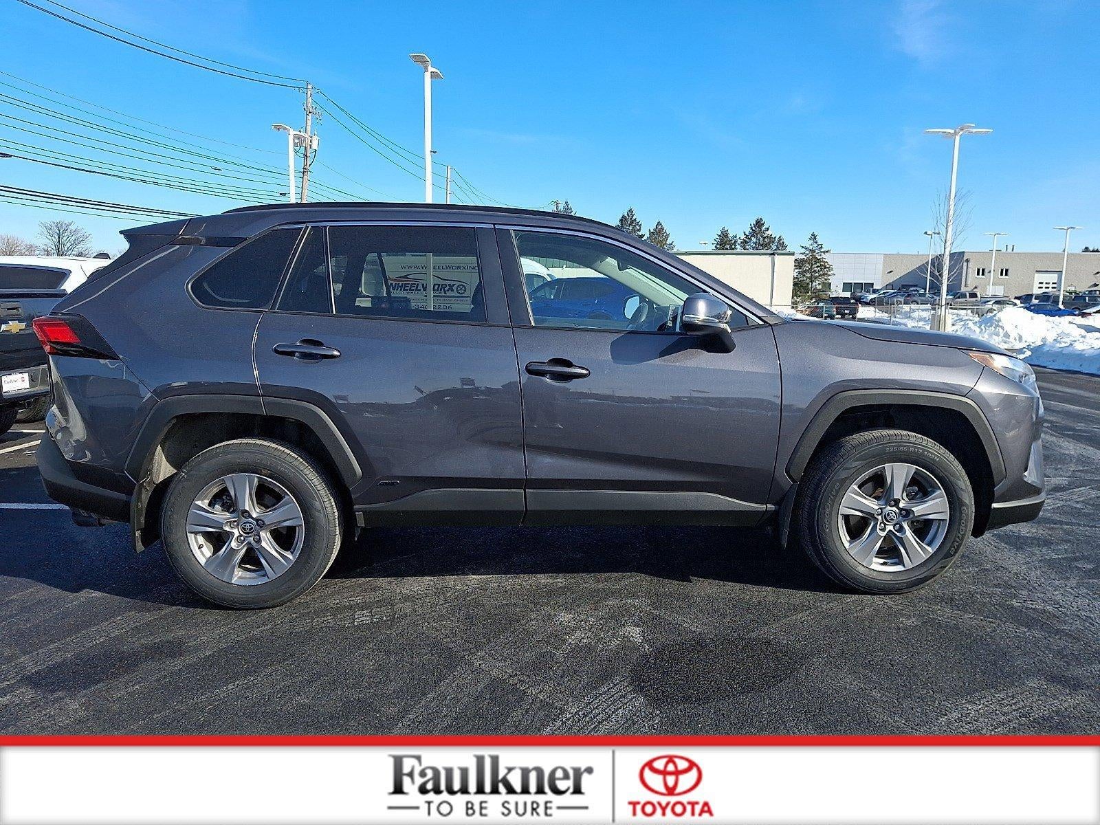 2023 Toyota RAV4 Hybrid XLE AWD (Natl)