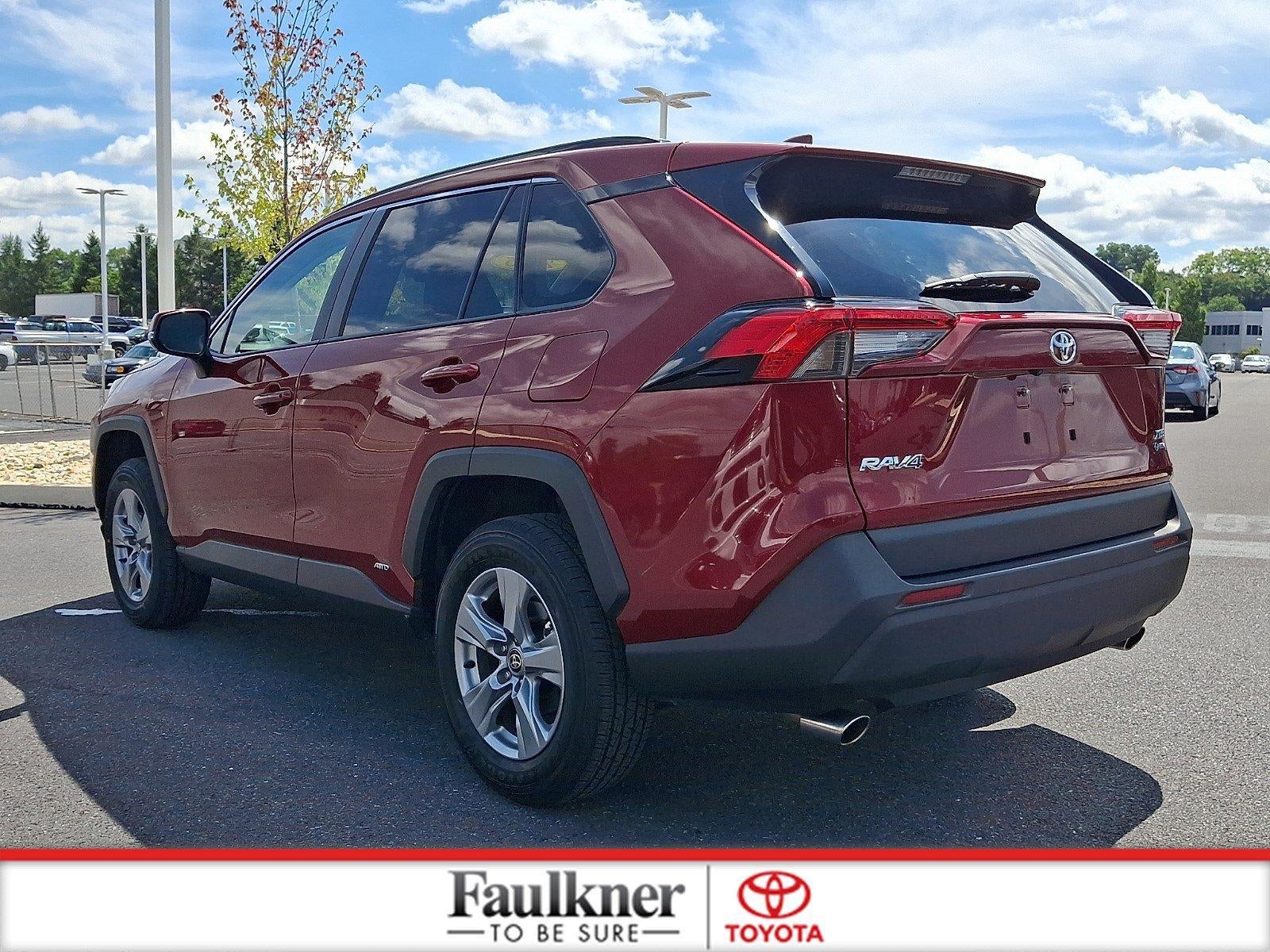 2025 Toyota RAV4 Hybrid XLE AWD (Natl)