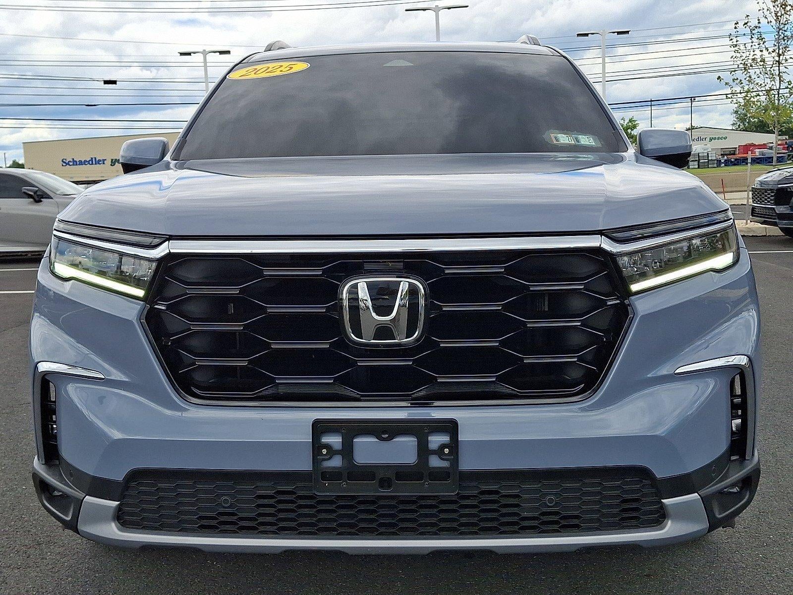2025 Honda Pilot Touring AWD