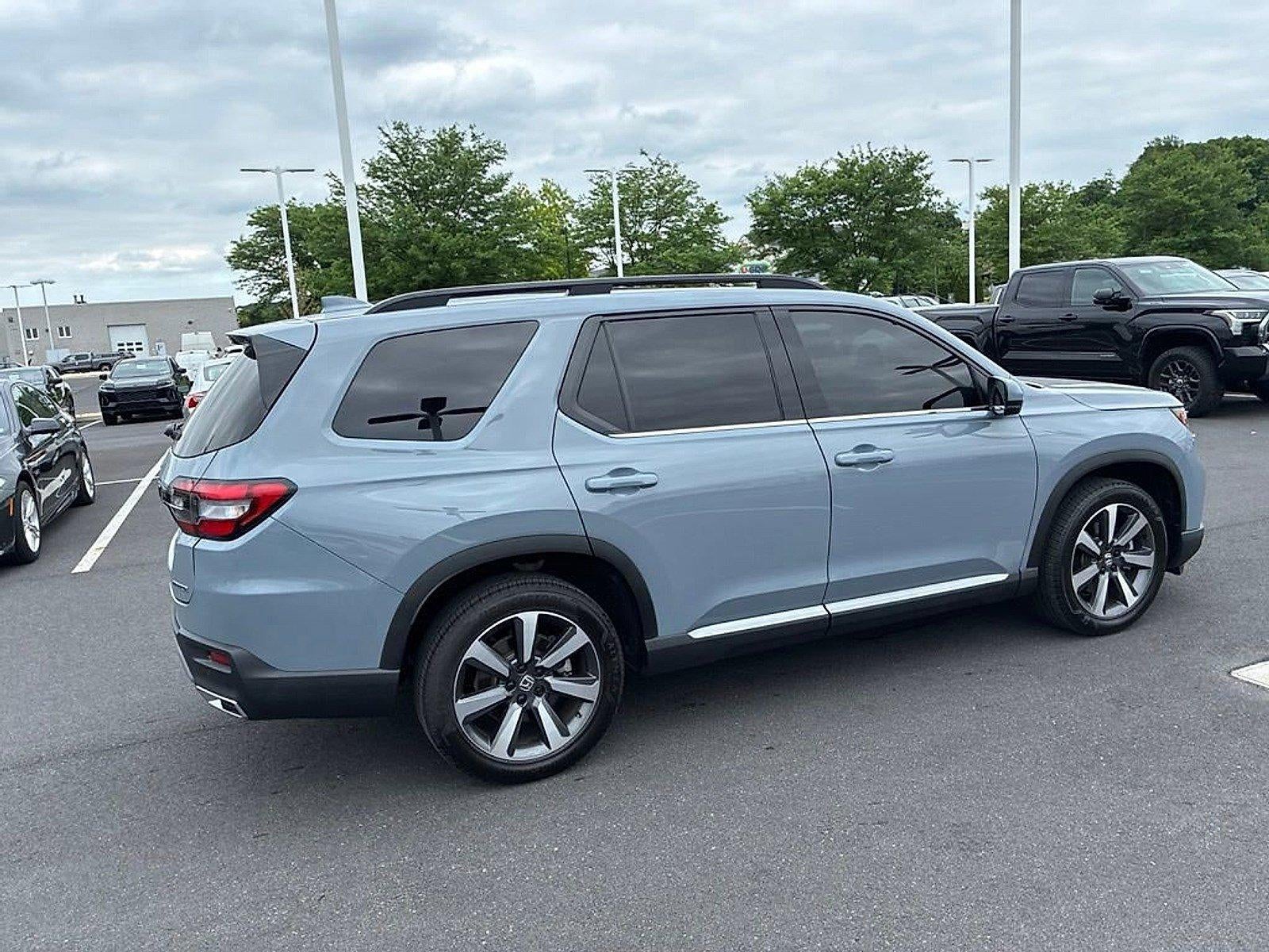 2025 Honda Pilot Touring AWD