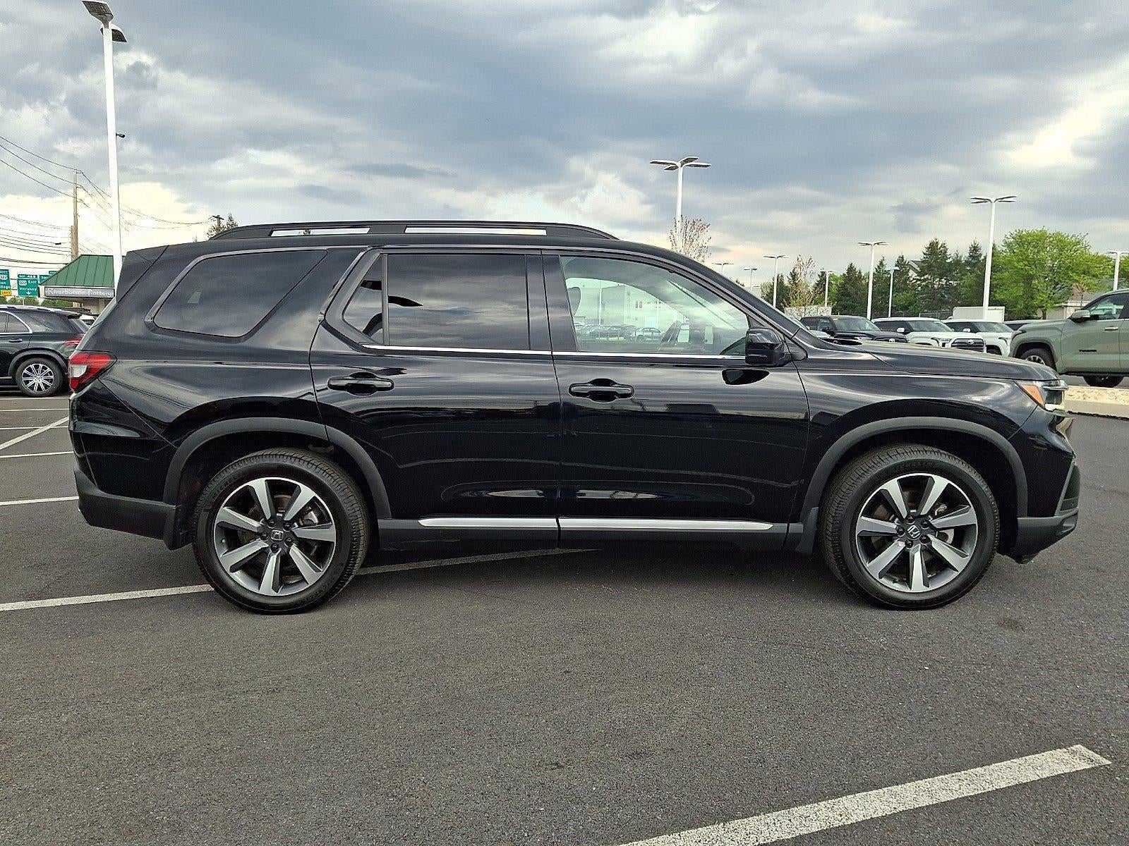 2023 Honda Pilot Elite AWD