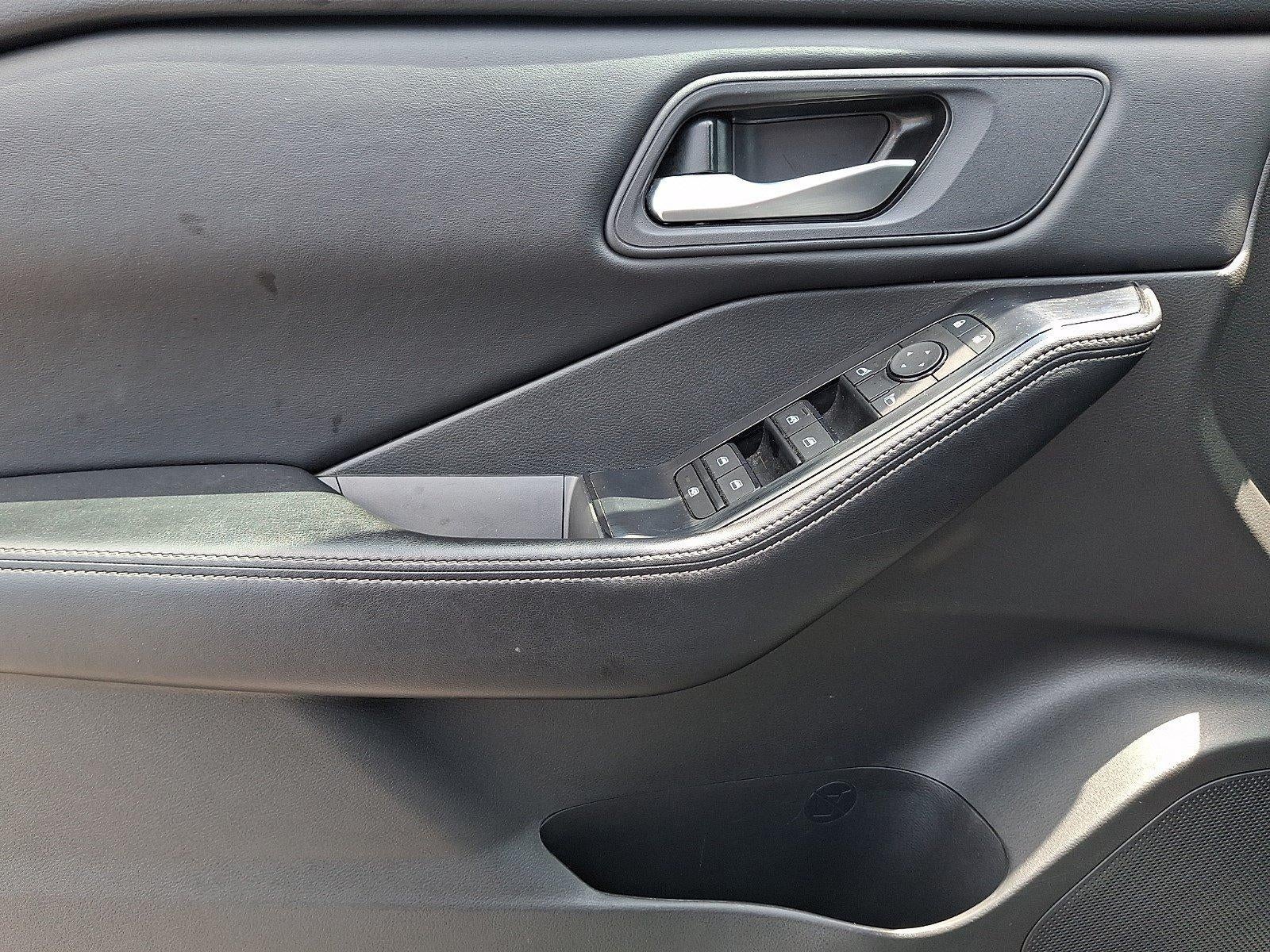 2024 Nissan Rogue AWD SV