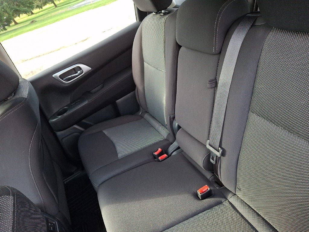 2017 Nissan Pathfinder S