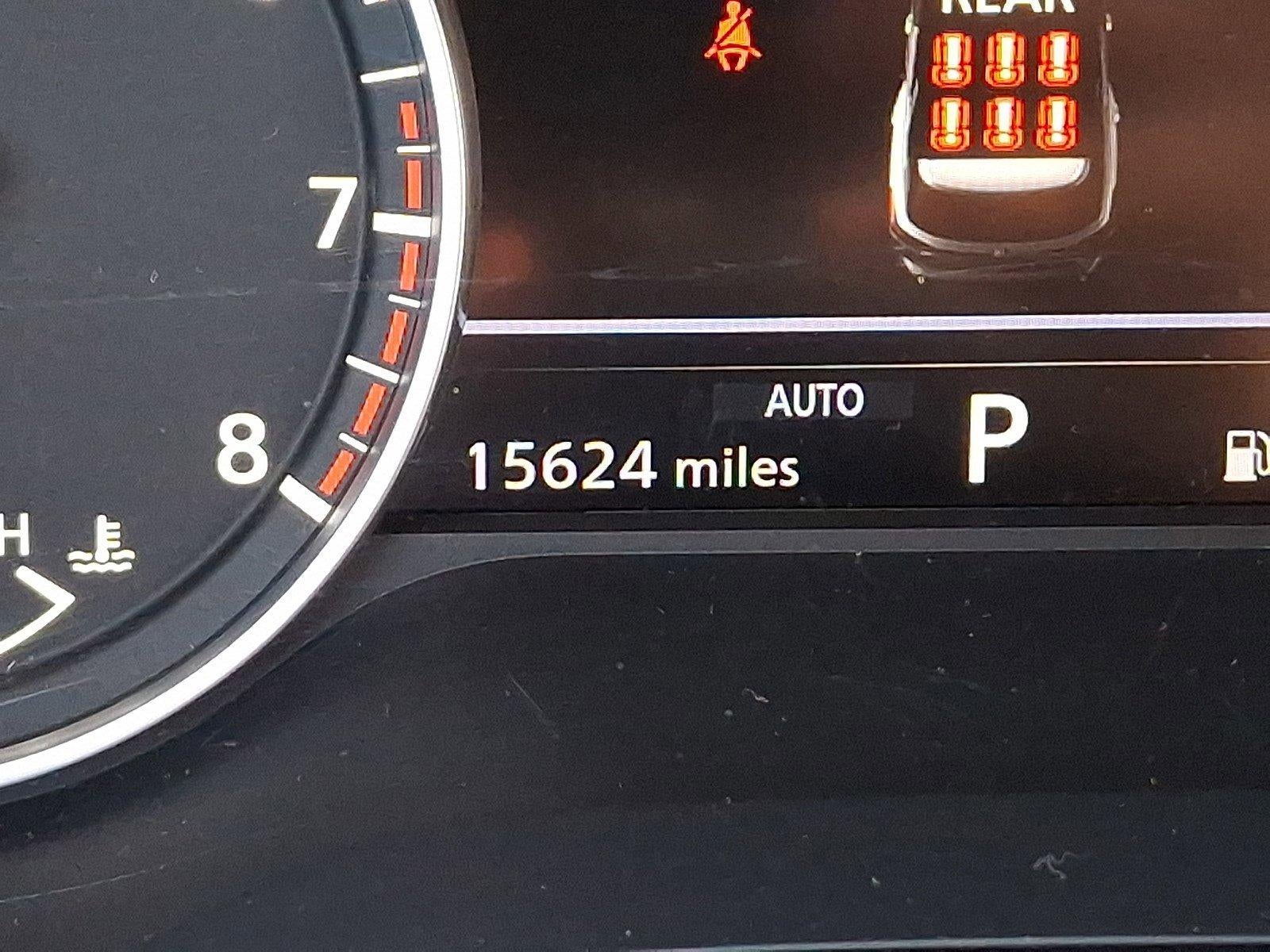 2025 Nissan Pathfinder SL 4WD