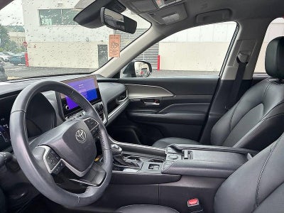 2025 Toyota Grand Highlander XLE AWD (Natl)
