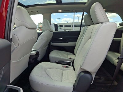 2025 Toyota Grand Highlander Platinum AWD (Natl)