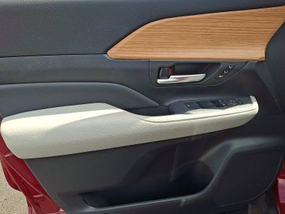 2025 Toyota Grand Highlander Platinum AWD (Natl)