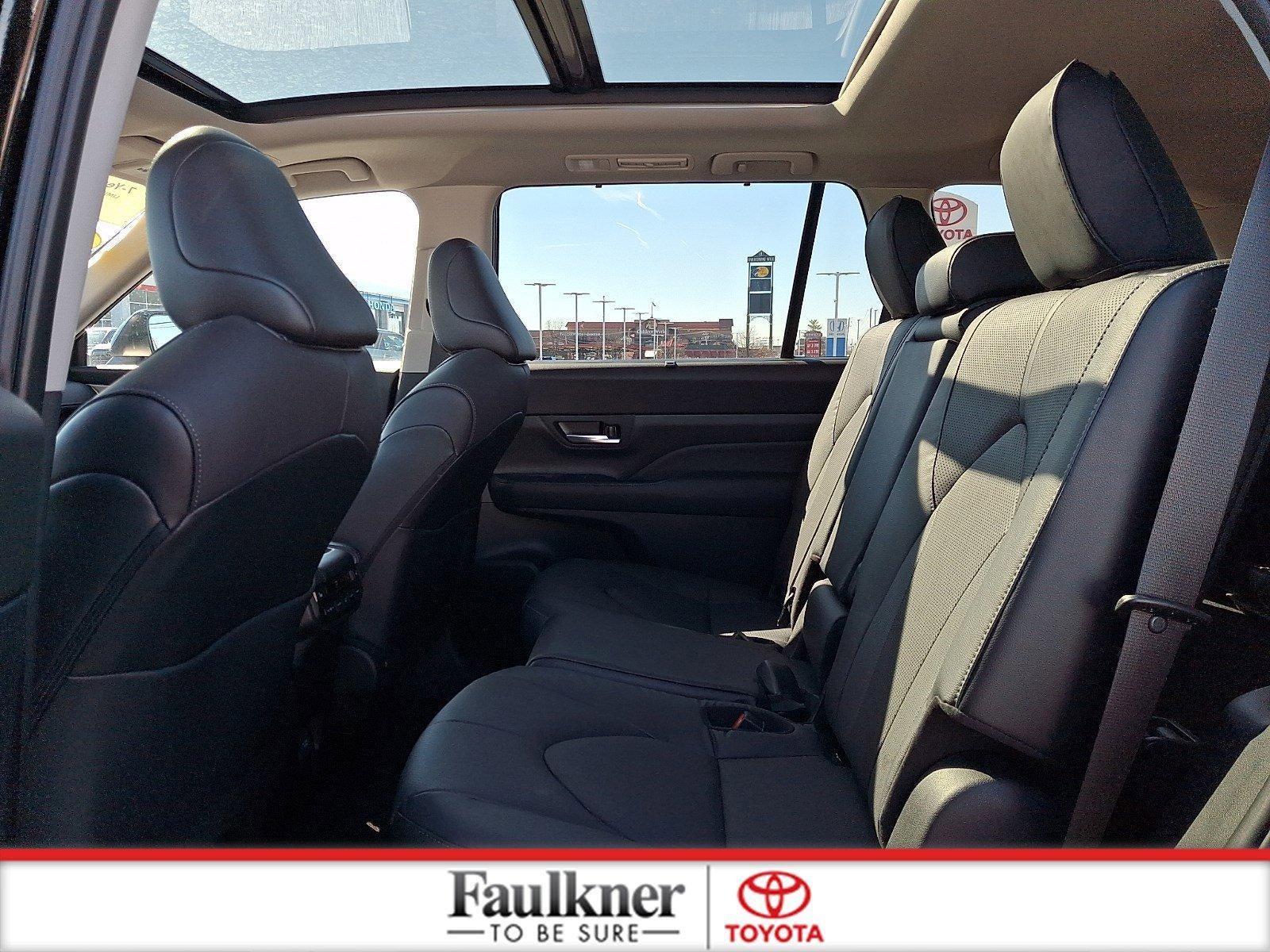 2025 Toyota Grand Highlander Hybrid Limited AWD (Natl)