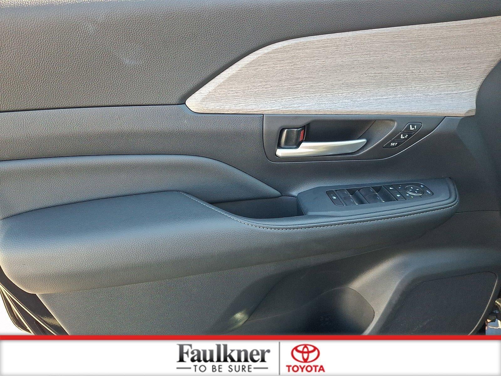 2025 Toyota Grand Highlander Hybrid Limited AWD (Natl)