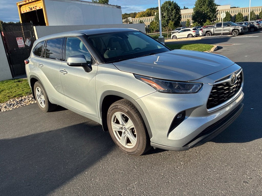 2022 Toyota Highlander LE CERTIFIED