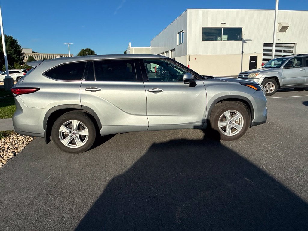 2022 Toyota Highlander LE CERTIFIED