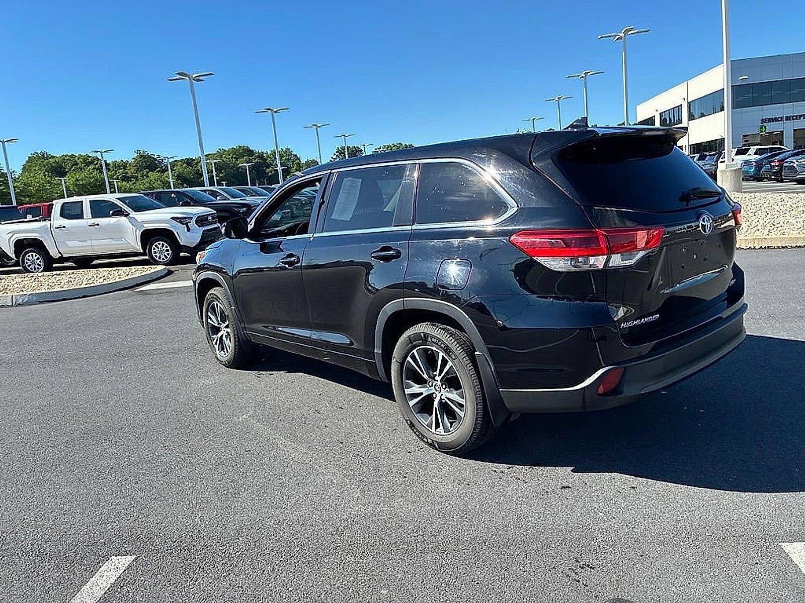 2018 Toyota Highlander LE Plus V6 AWD (SE)