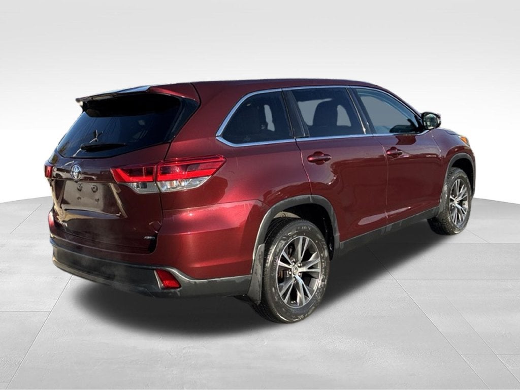 2019 Toyota Highlander LE