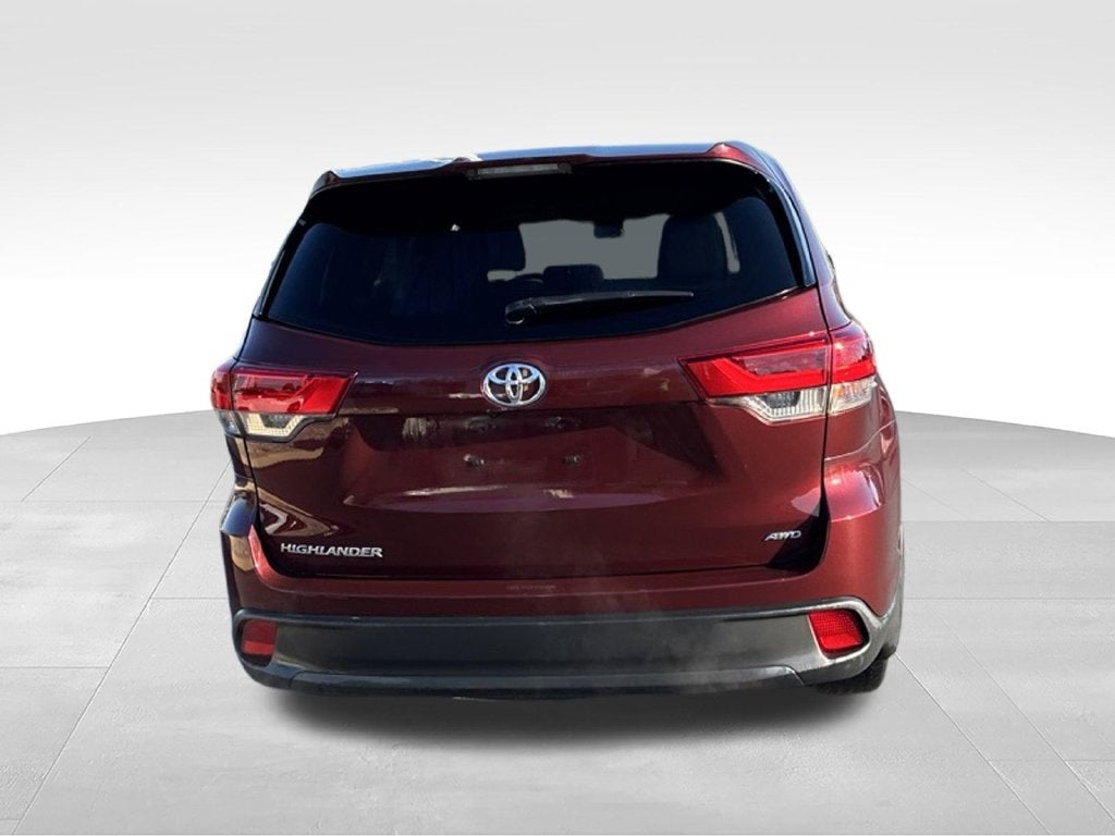 2019 Toyota Highlander LE