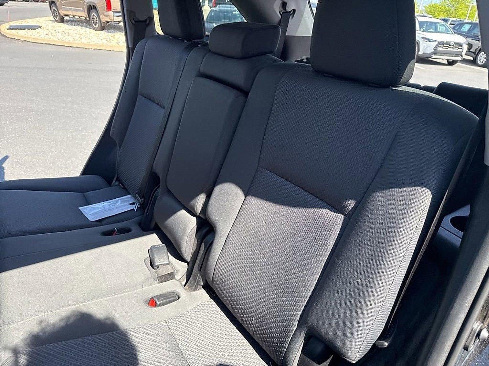 2019 Toyota Highlander LE V6 AWD (SE)