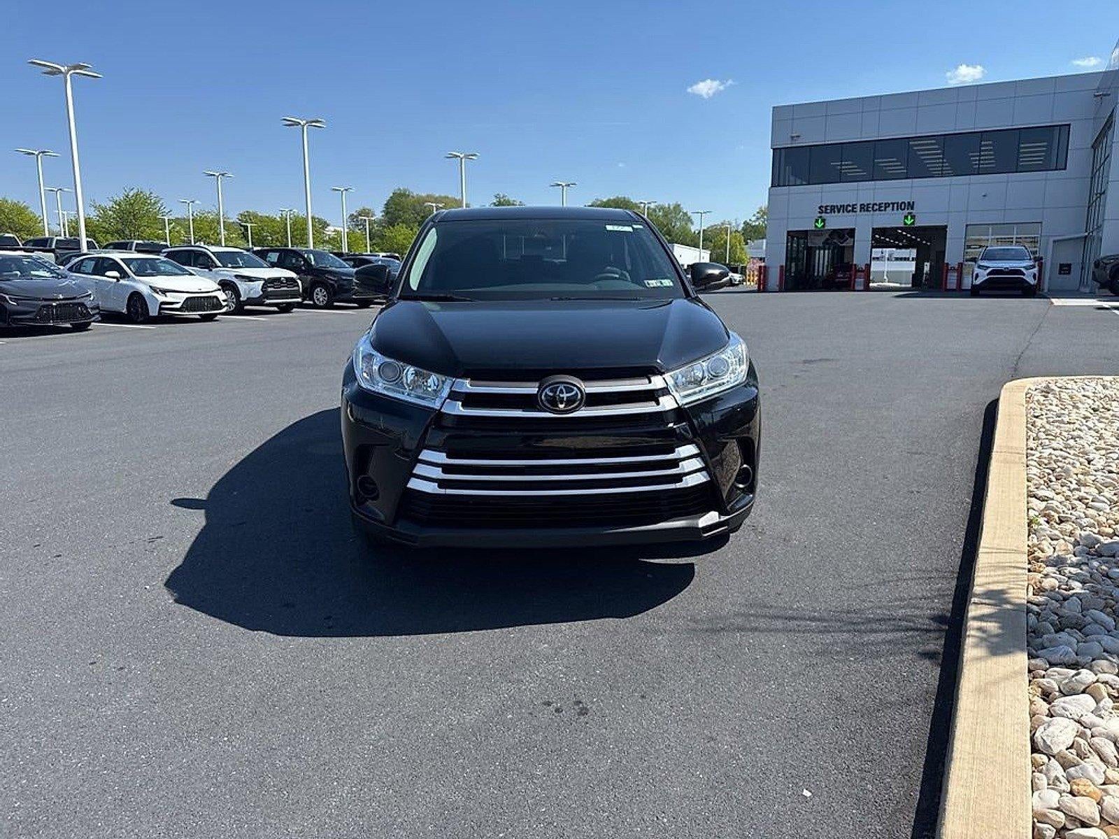 2019 Toyota Highlander LE V6 AWD (SE)
